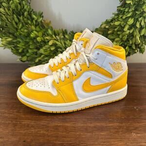 Jordan 1 Mid White University Gold Shoes 6.5